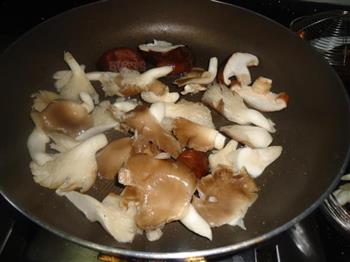 花甲香菇汤的做法步骤4