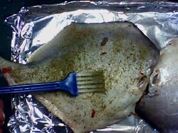 烤鲳鱼的做法步骤2