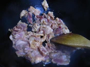尖椒炒肉片的做法步骤5