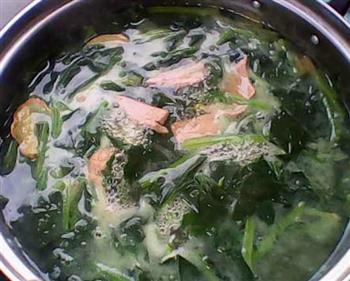 菠菜猪肝汤的做法步骤12