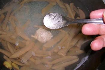 酸菜粉丝肉圆汤的做法步骤6