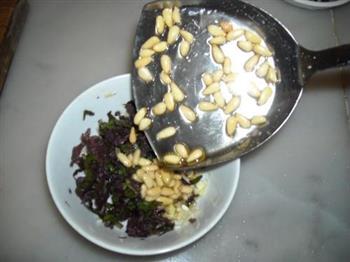 紫苏松仁拌海蜇的做法步骤10