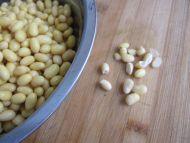 香酥黄豆的做法步骤4