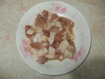 洋葱香菇炒肉片的做法步骤4