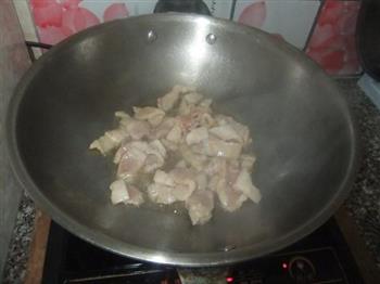 洋葱香菇炒肉片的做法步骤5