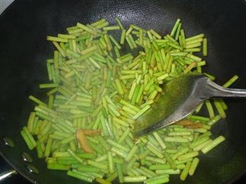 蒜苔炒肉丝的做法步骤10