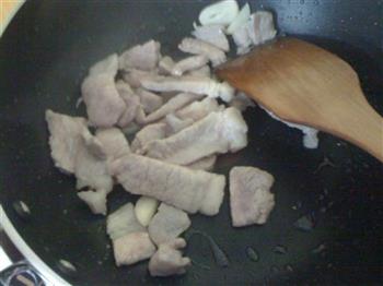 青椒炒肉片的做法步骤3