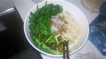 凉拌豆腐皮韭菜的做法步骤7