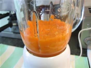 胡萝卜汁香葱鸡蛋饼的做法步骤3