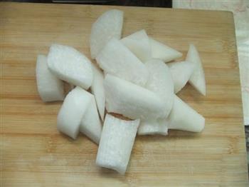 萝卜香菇排骨汤的做法步骤3
