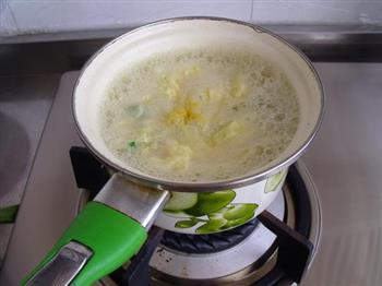 槐花鸡蛋汤的做法步骤4
