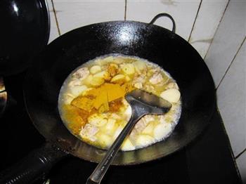 咖喱土豆鸡的做法步骤4