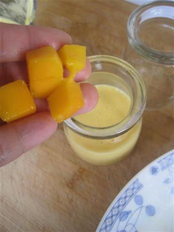 芒果牛奶布丁的做法图解13