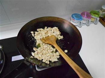 咖喱鸡肉宽意面的做法步骤8