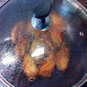 香煎鸡翅的做法步骤7