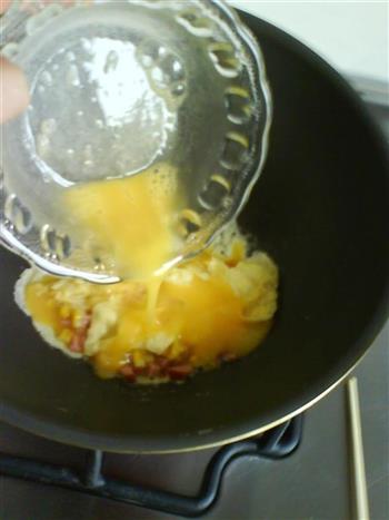 美味鸡蛋饼的做法步骤3