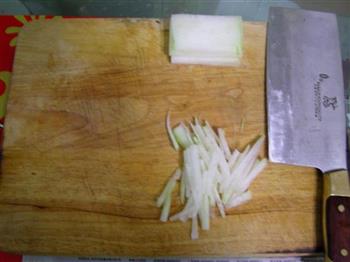 腊肉丝冬瓜汤的做法步骤2