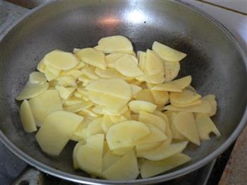 青椒肉片炒土豆的做法步骤7