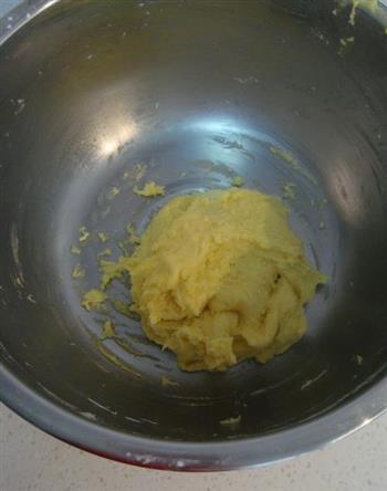 焦糖蛋黄酥饼的做法步骤3