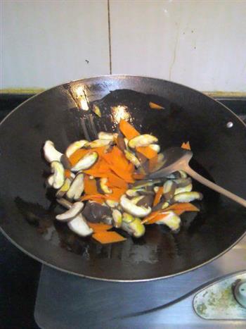 蚝油香菇胡萝卜的做法步骤5