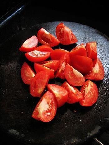 番茄黄豆猪皮汤的做法步骤8