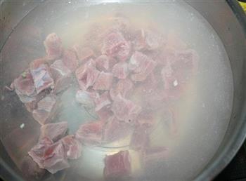椰汁咖喱牛肉的做法步骤2