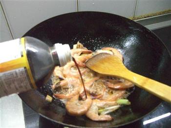 油闷大虾的做法步骤5