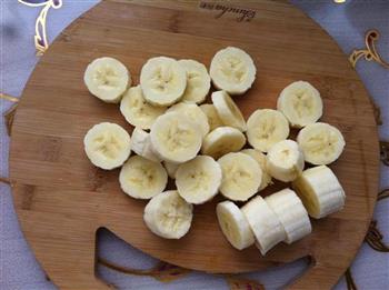 香蕉酸奶冰棒的做法步骤3
