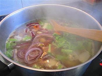 迷迭香杂菜羊骨汤的做法步骤7