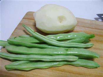 豆角土豆炖腔骨的做法步骤4