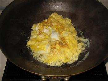 丝瓜炒鸡蛋的做法步骤5
