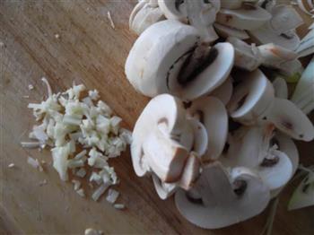 蘑菇大葱煎饼的做法图解4