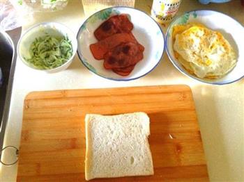 早餐三明治的做法步骤3