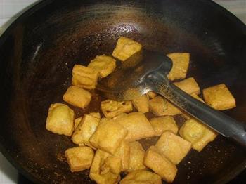 油炸臭豆腐的做法步骤5