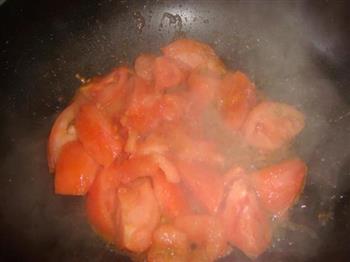 番茄焖石斑鱼块的做法图解7