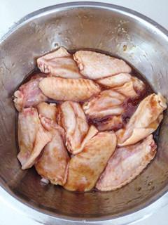 香煎鸡翅的做法步骤3