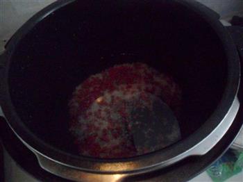 核桃红豆粥的做法图解2