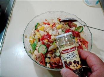 海鲜果蔬意粉沙拉的做法图解10
