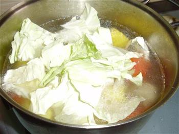 五彩玉米排骨汤的做法步骤3