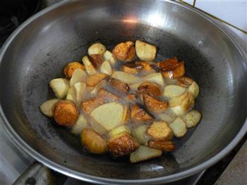 拔丝红薯土豆的做法步骤5