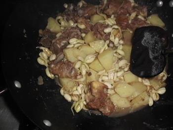 龙骨土豆芽菜的做法步骤10