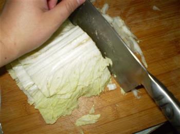 洋葱炒白菜的做法步骤3