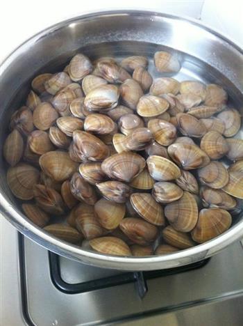 蛤蜊疙瘩汤的做法步骤2