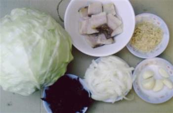 腊肉蒸圆白菜的做法步骤1