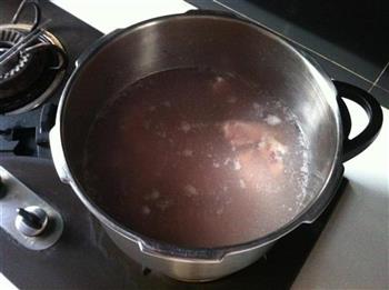 苦瓜西红柿排骨汤的做法步骤1