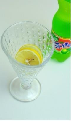 柠檬汽水的做法步骤4