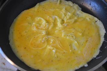 火腿奶酪煎蛋卷的做法图解4