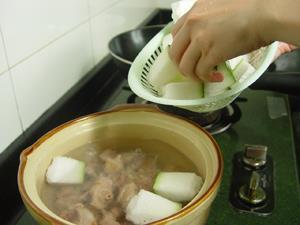 冬瓜薏米煲鸭的做法图解4