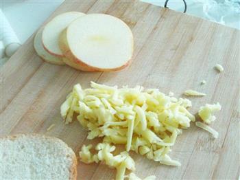 简易苹果三明治的做法步骤2