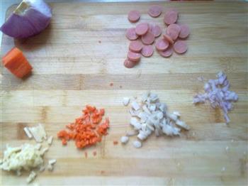 花形蔬菜鸡蛋饼的做法步骤1